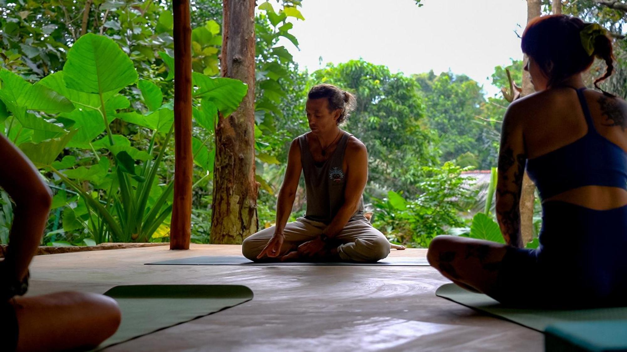 Into The Blue - Yoga Included & Walk To 3 Beaches Tangalle Ngoại thất bức ảnh